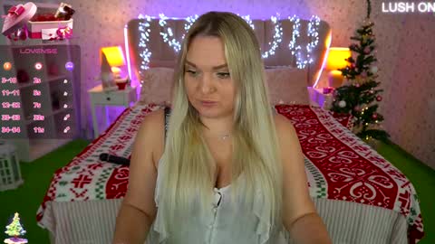 Snapshot of missyymartinezz chatting on December 30, 8:43 am Amely online show from December 30, 8:43 am