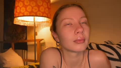 Snapshot of misszlataa chatting on March 11, 4:19 am Zlata online show from March 11, 4:19 am