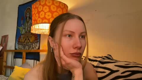 Snapshot of misszlataa chatting on March 5, 9:49 am Zlata online show from March 5, 9:49 am