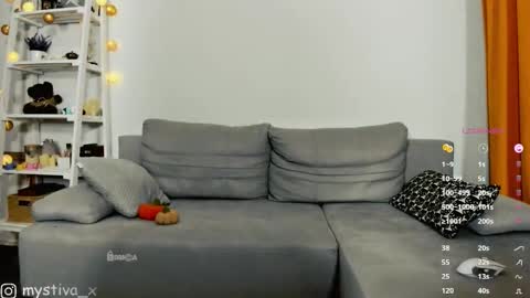 Hi everyone Im Tina online show from October 14, 4:42 pm