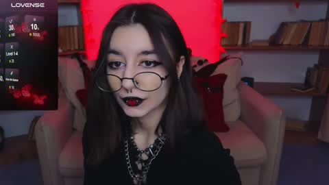 Snapshot of mistress__marcelline chatting on September 25, 10:47 am Marcelline online show from September 25, 10:47 am