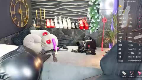 Darsy online show from January 8, 1:48 pm