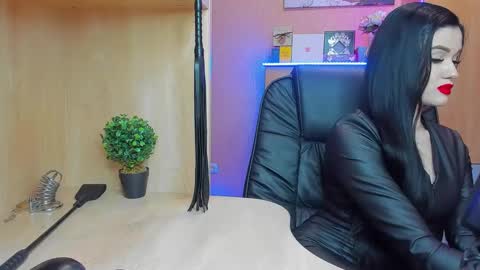 Mistress Kristi online show from February 18, 8:15 pm