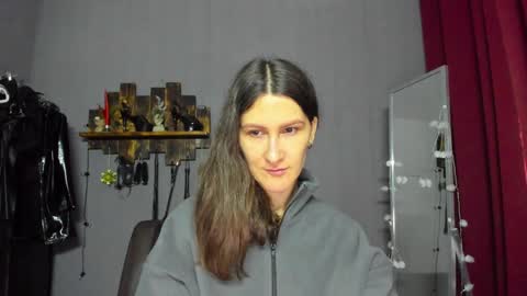 Snapshot of mistress_pamela_ chatting on January 18, 5:52 am Mistress Pamela online show from January 18, 5:52 am