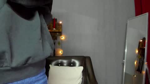 Snapshot of mistress_pamela_ chatting on December 13, 3:49 am Mistress Pamela online show from December 13, 3:49 am
