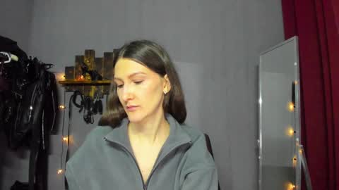 Snapshot of mistress_pamela_ chatting on February 2, 5:42 am Mistress Pamela online show from February 2, 5:42 am