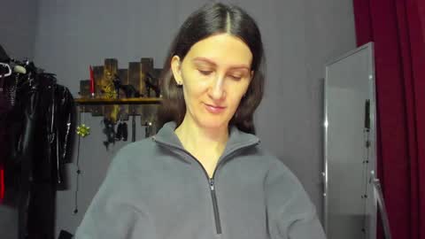 Snapshot of mistress_pamela_ chatting on January 30, 3:44 am Mistress Pamela online show from January 30, 3:44 am