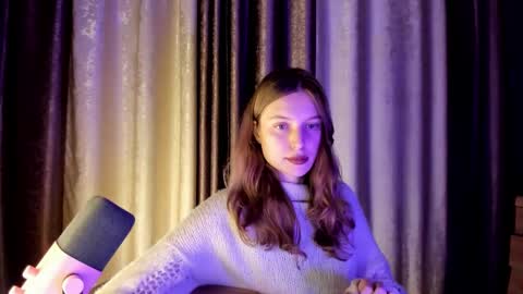 Snapshot of mistresselizy chatting on September 30, 3:17 pm mistresselizy online show from September 30, 3:17 pm