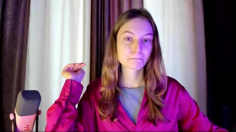 Snapshot of mistresselizy chatting on September 27, 1:40 pm mistresselizy online show from September 27, 1:40 pm