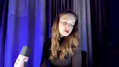 Snapshot of mistresselizy chatting on October 5, 9:20 pm mistresselizy online show from October 5, 9:20 pm