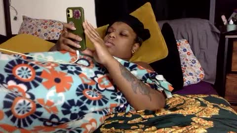 Snapshot of mistressmystii chatting on October 5, 7:57 am Mistress Mystii online show from October 5, 7:57 am