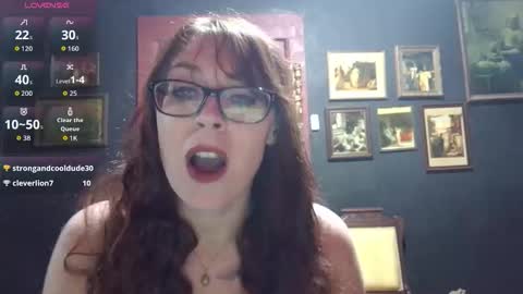 Snapshot of mistressthrope chatting on October 24, 11:12 pm MistressThrope online show from October 24, 11:12 pm