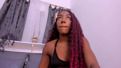 mistt_miaa online show from January 12, 6:46 pm