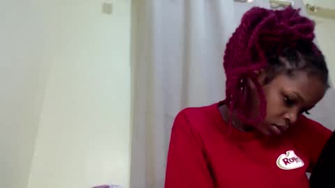 misty_shee online show from April 18, 11:24 am