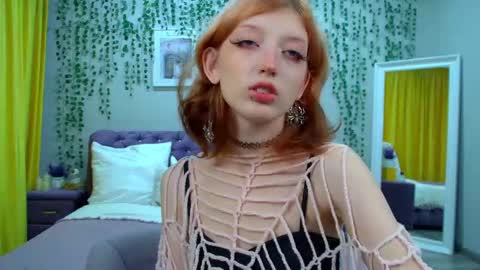 Snapshot of mistymarlow chatting on September 18, 6:12 am Misty online show from September 18, 6:12 am