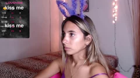 Snapshot of mitchwilson1 chatting on October 2, 11:10 pm mitchwilson1 online show from October 2, 11:10 pm