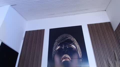 Snapshot of miticabrennet chatting on September 26, 3:37 am Mtica Brennet online show from September 26, 3:37 am