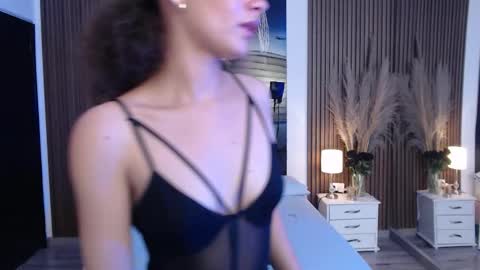 Snapshot of miticabrennet chatting on September 27, 3:47 am Mtica Brennet online show from September 27, 3:47 am