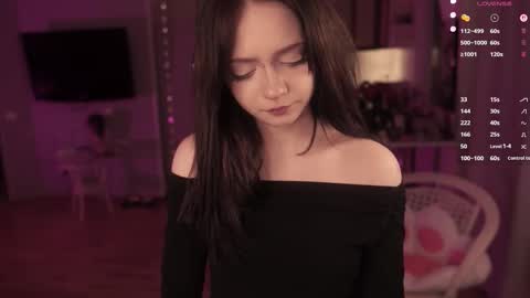 Yuka online show from November 27, 8:01 pm