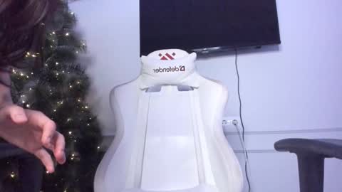   MIa   online show from January 14, 2:53 pm