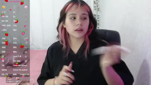 mixie_cute online show from January 19, 6:21 pm