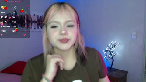 mixie_cute online show from December 3, 8:06 pm