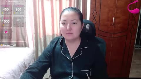 Snapshot of miya_sexasian chatting on September 28, 3:35 am Miya asian online show from September 28, 3:35 am