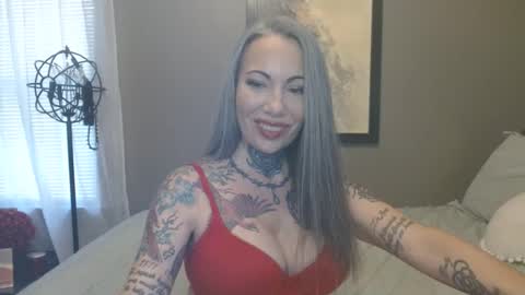 Snapshot of mizxtrix chatting on December 19, 8:13 pm MizXtrix online show from December 19, 8:13 pm
