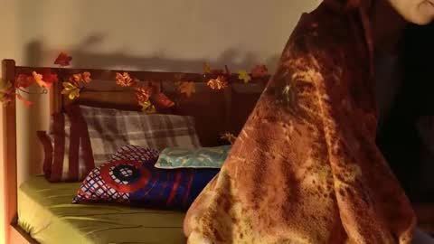 MoonLipson online show from November 8, 3:39 pm