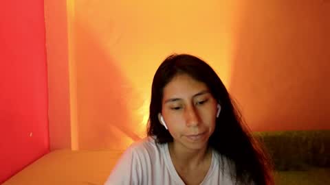 MoonLipson online show from December 18, 4:31 am