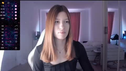 Snapshot of mmm_banana chatting on February 27, 6:29 am Lili online show from February 27, 6:29 am