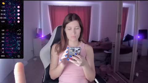Snapshot of mmm_banana chatting on February 24, 7:42 am Lili online show from February 24, 7:42 am