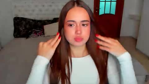 Beata online show from October 4, 5:28 pm