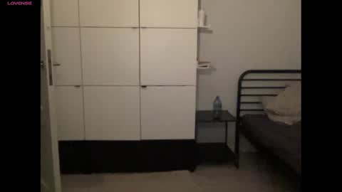 Snapshot of mmminnie chatting on March 12, 8:20 pm mmminnie online show from March 12, 8:20 pm