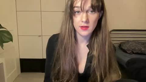 Snapshot of mmminnie chatting on March 1, 6:11 pm mmminnie online show from March 1, 6:11 pm