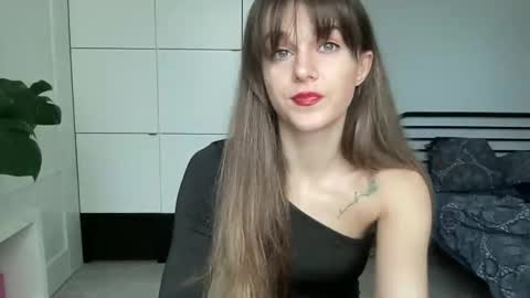 Snapshot of mmminnie chatting on February 7, 1:11 pm mmminnie online show from February 7, 1:11 pm