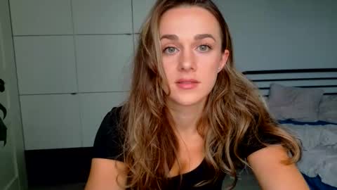 Snapshot of mmminnie chatting on October 30, 12:06 pm mmminnie online show from October 30, 12:06 pm