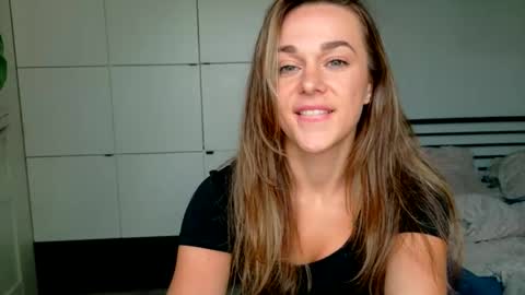 Snapshot of mmminnie chatting on October 22, 1:05 pm mmminnie online show from October 22, 1:05 pm