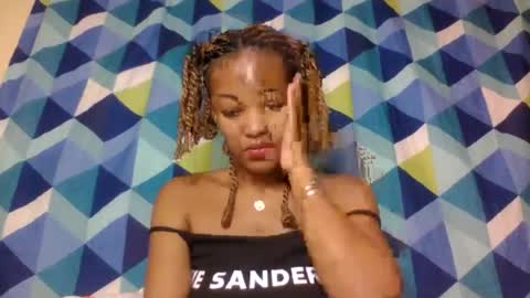 mmyriame online show from July 12, 7:04 pm