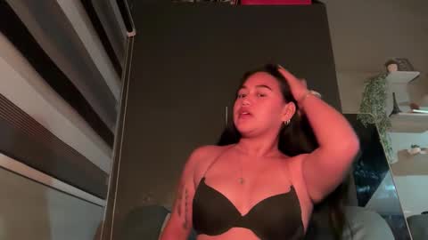 Hot mochagirl online show from September 14, 4:27 pm