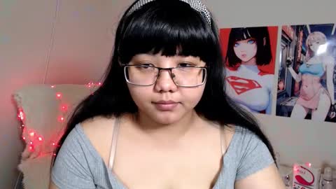 Molly online show from December 22, 3:22 am