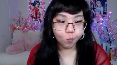 Molly online show from March 18, 4:39 am