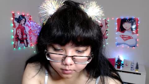 Molly online show from December 18, 5:01 am