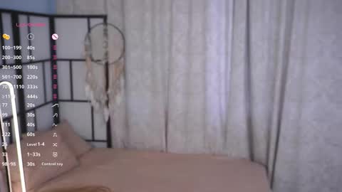 Snapshot of moiraalsbrook chatting on October 17, 6:38 am Keeley online show from October 17, 6:38 am