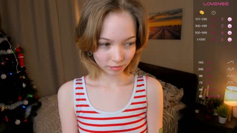 Snapshot of moirebroady chatting on January 13, 11:08 am Laura online show from January 13, 11:08 am