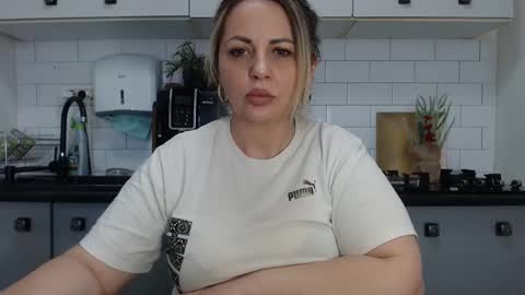 erika online show from January 5, 1:04 pm