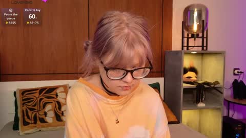 moliqin online show from April 23, 7:38 am