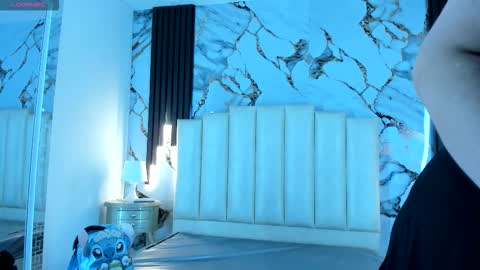 Hey Guys  Im Mollie online show from November 2, 12:41 pm