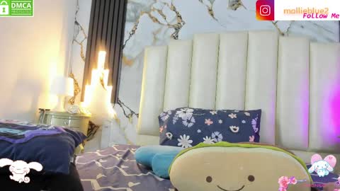 Hey Guys  Im Mollie online show from May 31, 6:09 pm