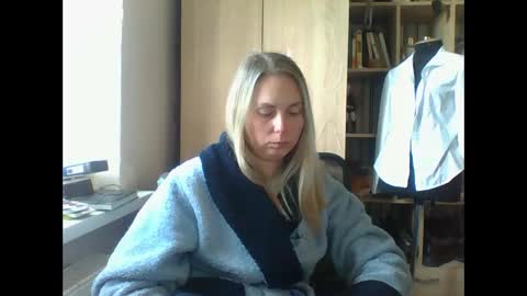 molly971345 online show from March 28, 11:10 am